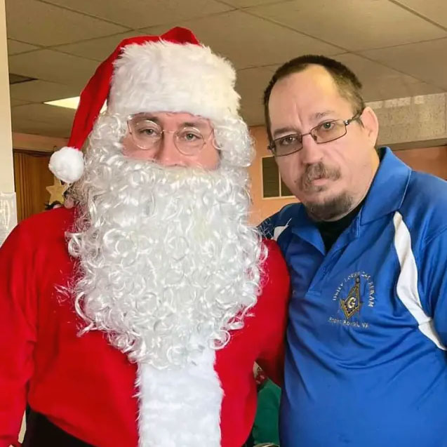 From Square and Compass to Serving Spoon: Masons Deliver Christmas Joy to Senior&nbsp;Hearts