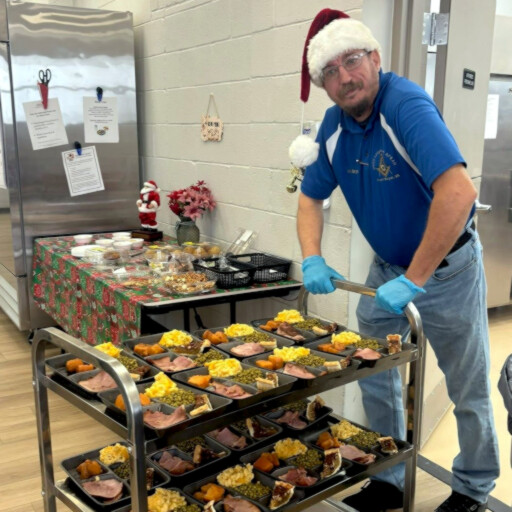 Bringing Holiday Cheer to the Senior&nbsp;Center